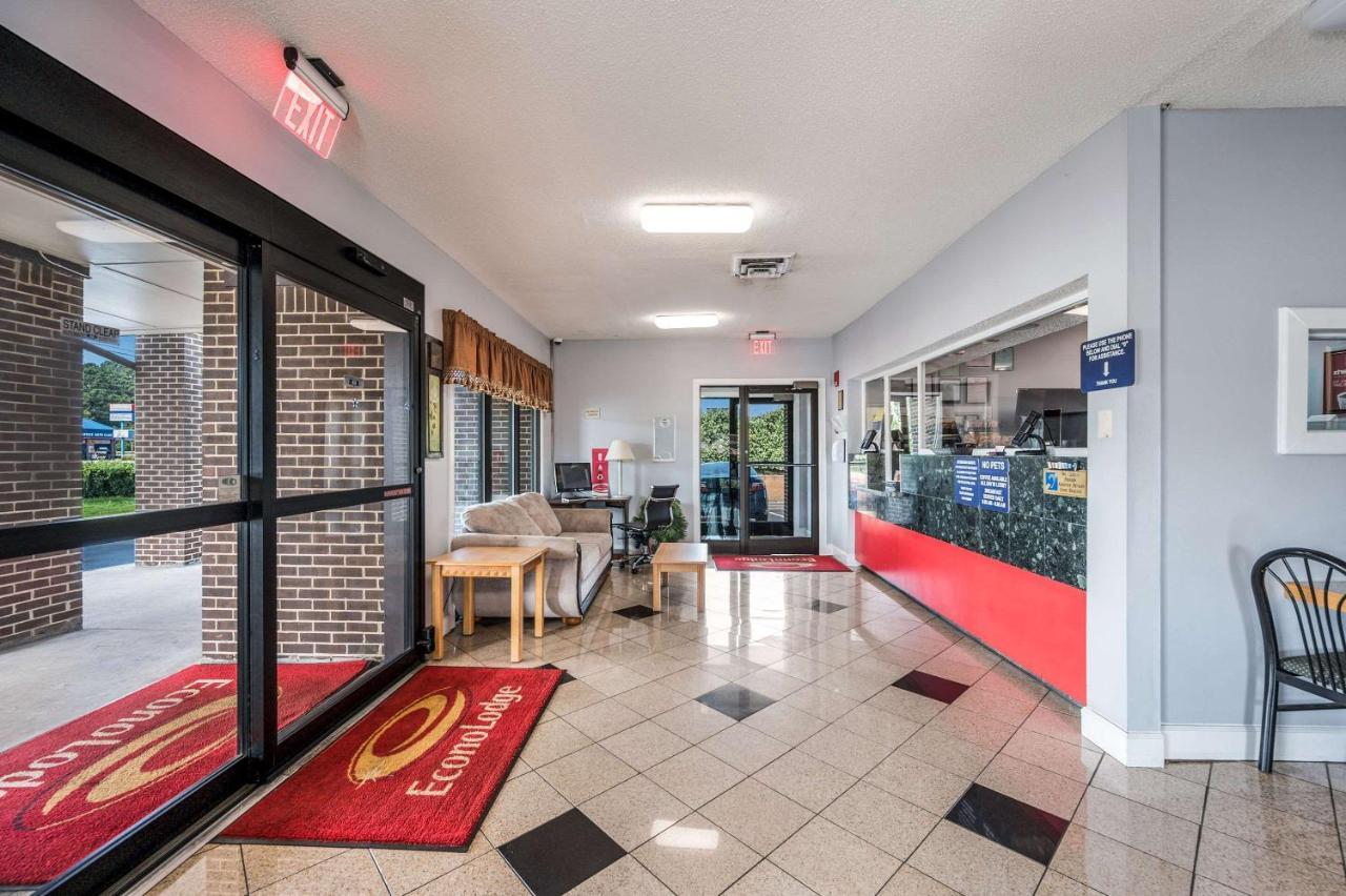 Econo Lodge Inn&Suites Huntsville Exterior foto