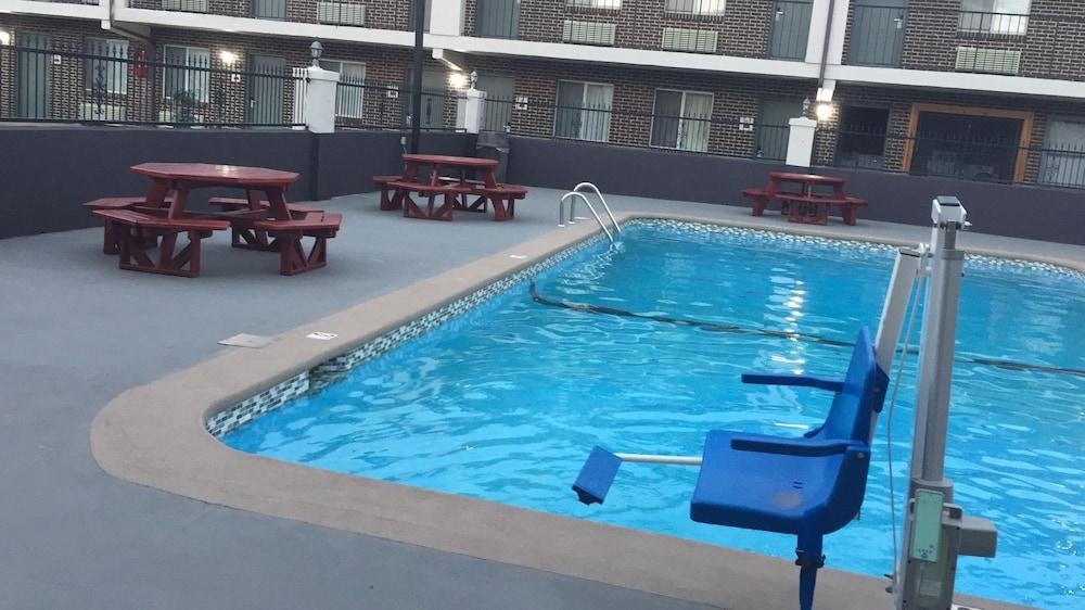 Econo Lodge Inn&Suites Huntsville Exterior foto