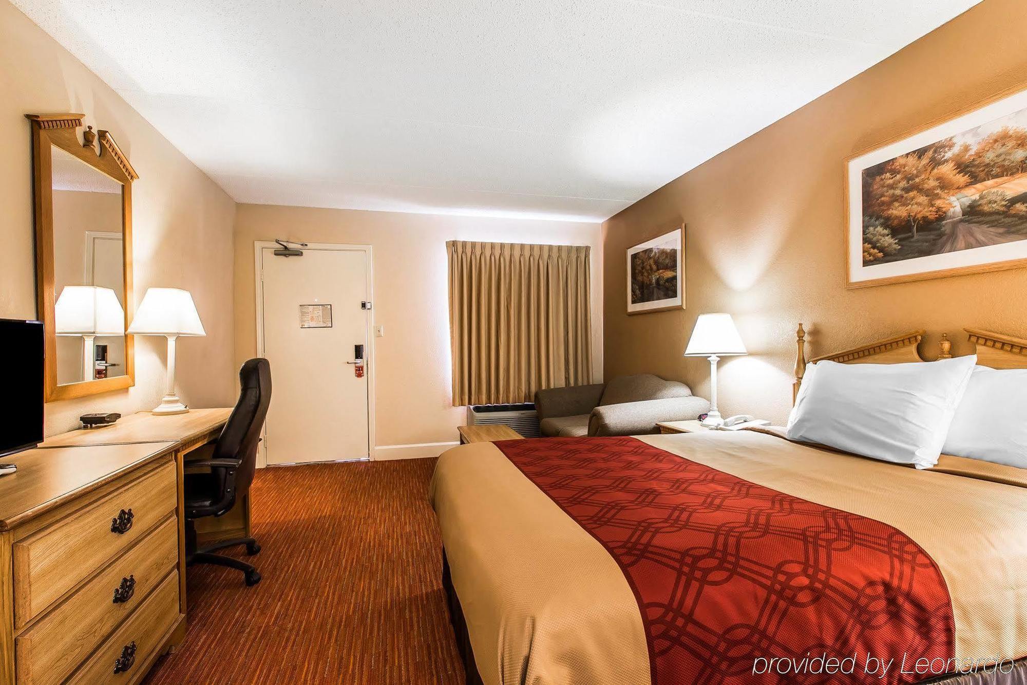 Econo Lodge Inn&Suites Huntsville Exterior foto