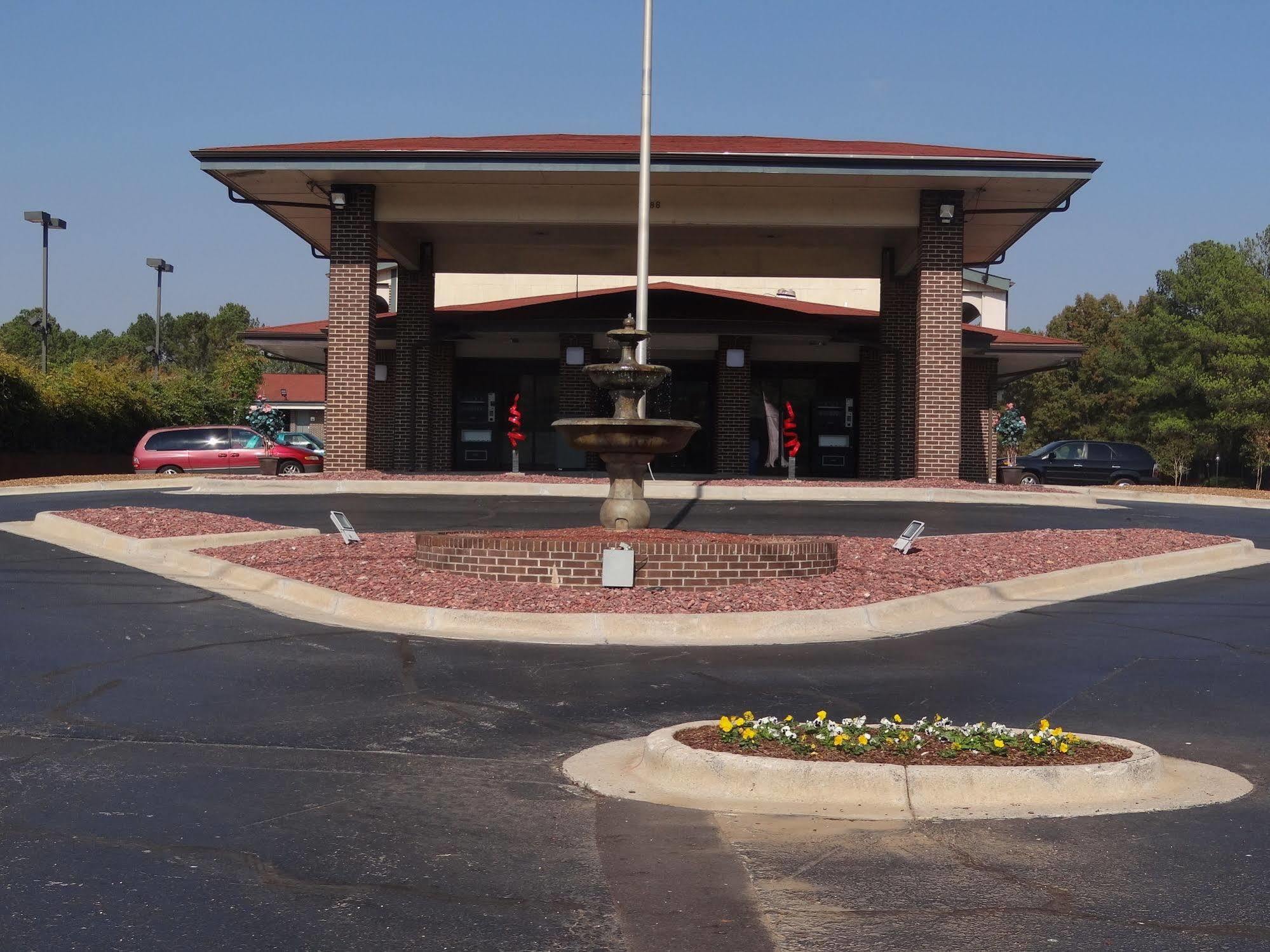 Econo Lodge Inn&Suites Huntsville Exterior foto